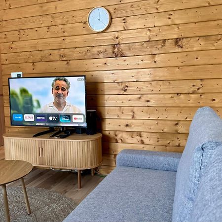 Lovely 1-Bedroom Vacation Home With Free Parking Demanovska Dolina Exteriör bild