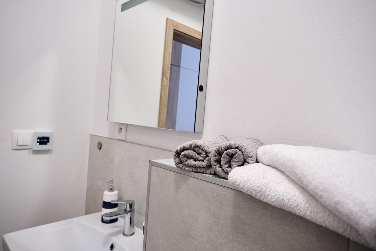 Lovely 1-Bedroom Vacation Home With Free Parking Demanovska Dolina Exteriör bild